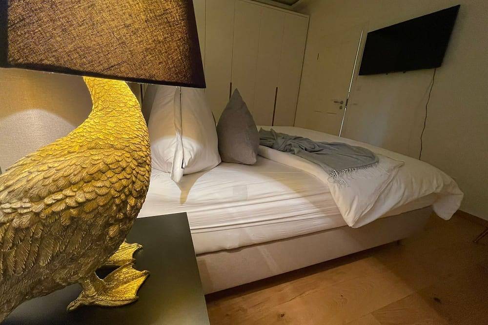Ganze Wohnung, Luxuriöses Loft mit großer Sonnenterrasse und Sauna in München Schwabing, München