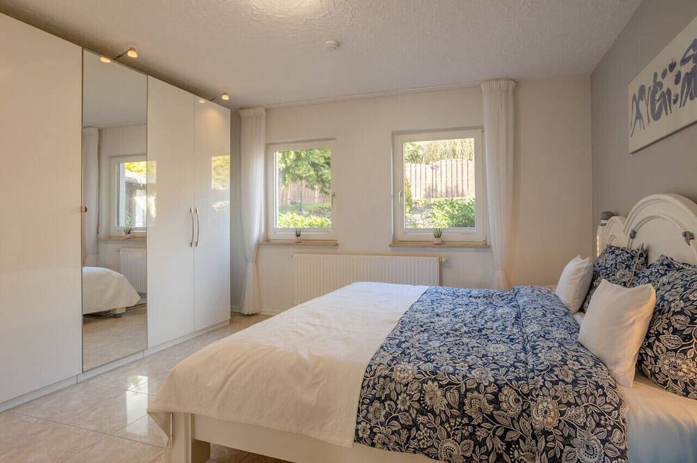 Green Eifel Casa w/ Views, Saunafass, Garden, Bbq in Feusdorf, Rureifel (Nordrhein-westfalen)