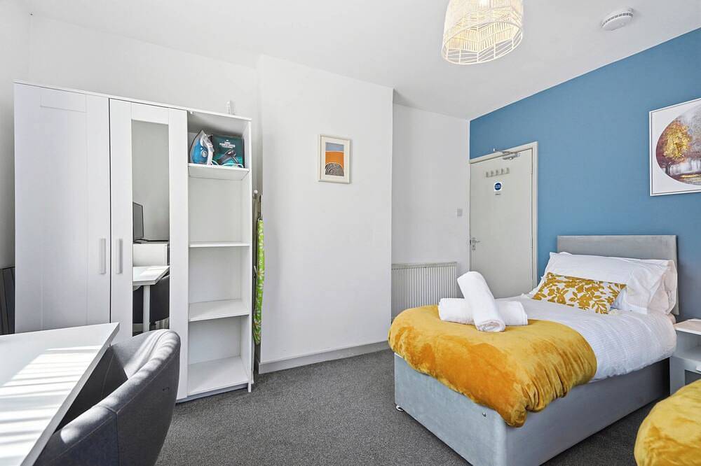 Appartement entier, Quirky 3Br Central Rugby Flat, Train Station, Parking in Warwickshire