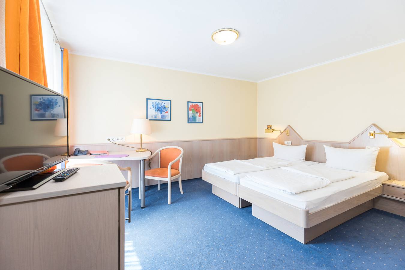 Zimmer 'Doppelzimmer 7' mit Bergblick, privater Terrasse und Wlan in Gailingen, Hegau