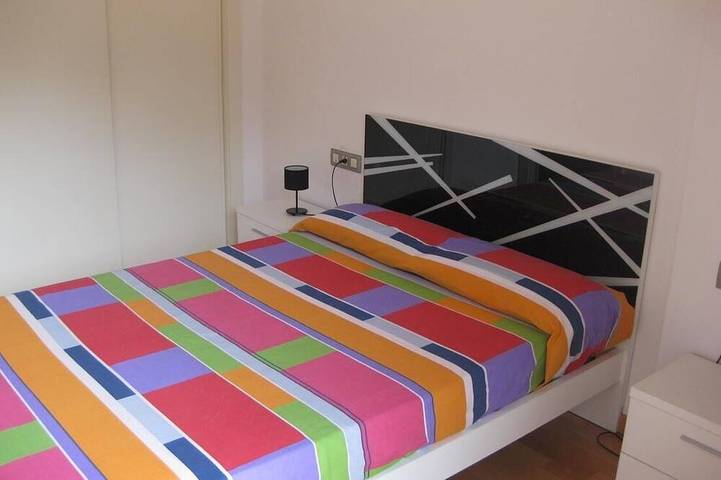 Apartamento entero, Apartment in the Center of Girona for 5 People in Gerona, Gironés