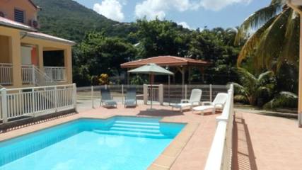 Gîte pour 6 personnes, avec jardin et piscine dans Anse à l'Ane