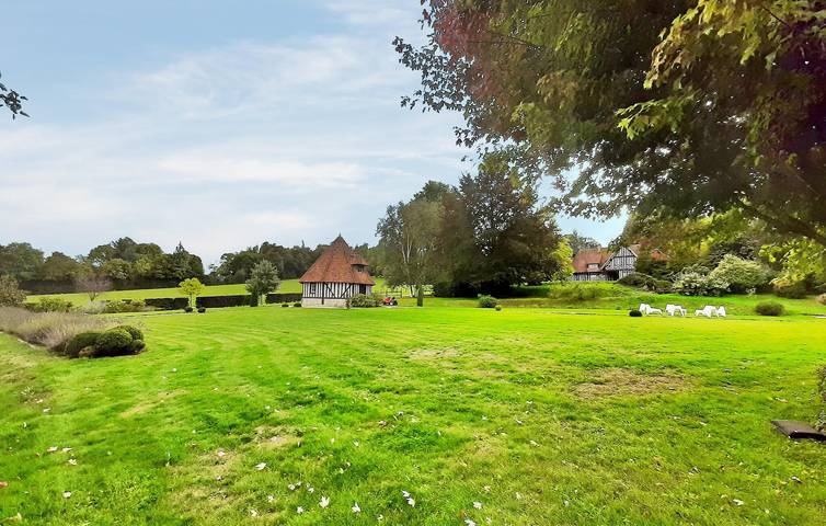 Gemütliche Wohnung mit Pool, Terrasse & WiFi in der Nähe von Beuvillers in Glos, Lisieux und Umgebung