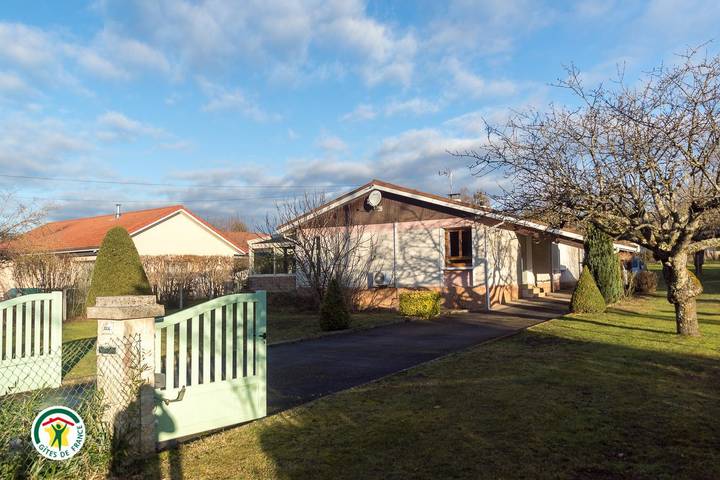 Gîte pour 6 personnes, avec jardin