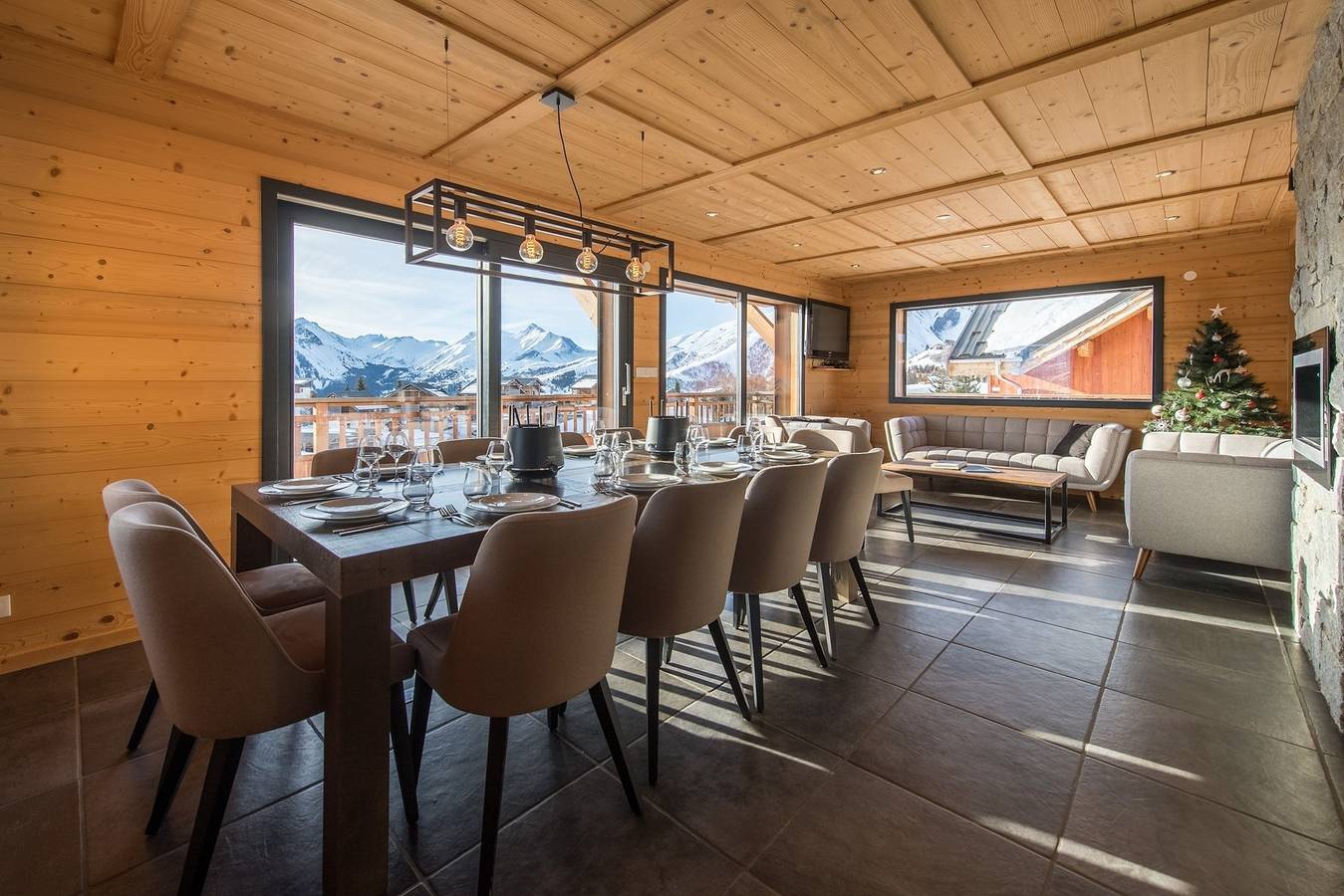 Chalet proche piste avec jacuzzi et home cinéma in La Toussuire, Fontcouverte-la-Toussuire