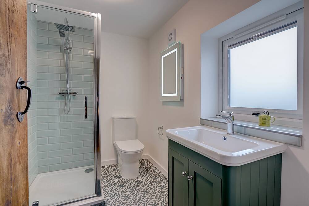 Entire apartment, Bumblebee Cottage | East Ruston Cottages in Happisburgh, Norfolk
