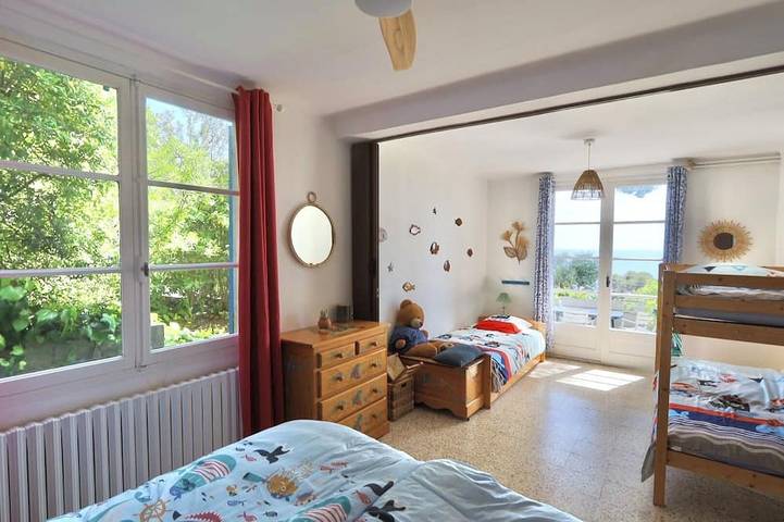 Villa Les Jasmin in Saint-Mandrier-sur-Mer, Mediterranean Coast (France)