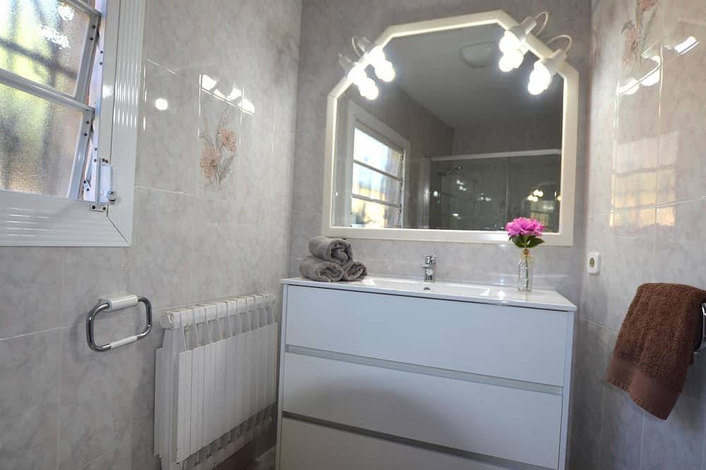 Villa Petit Cstell 10 personnes Costa Brava in Palafolls, Costa del Maresme
