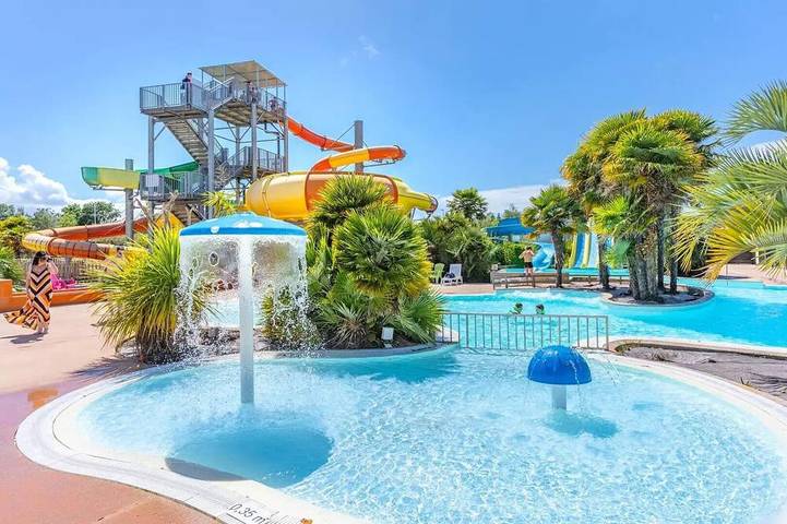 Camping pour 6 personnes, avec terrasse à Lannion - 3