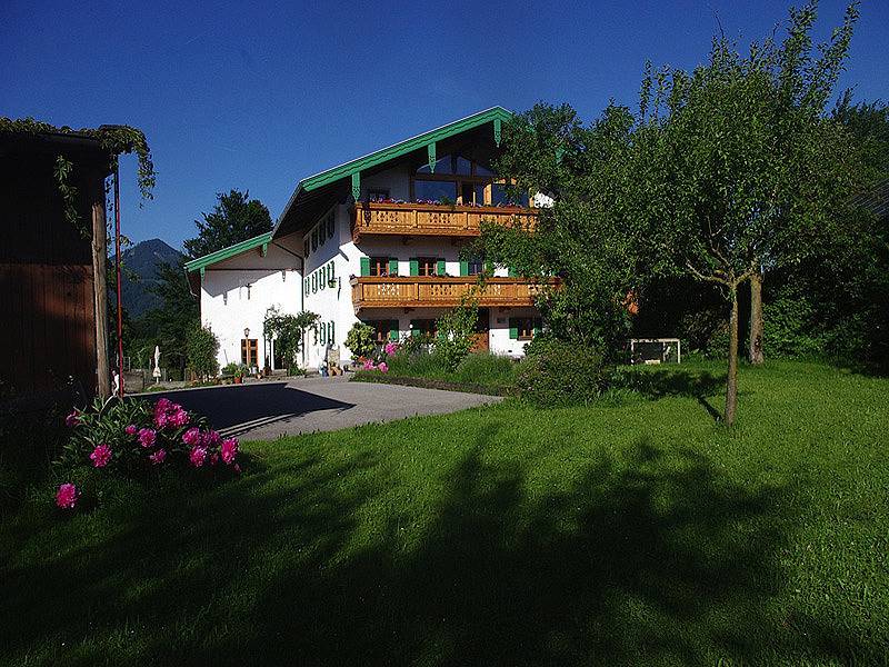 Marchlhof Urlaub auf dem Bauernhof - Seeleitn Baubiologische 100 qm Ferienwohnung, 2 Schlafzimmer, Rollstuhlgerecht in Aschau im Chiemgau, Chiemsee