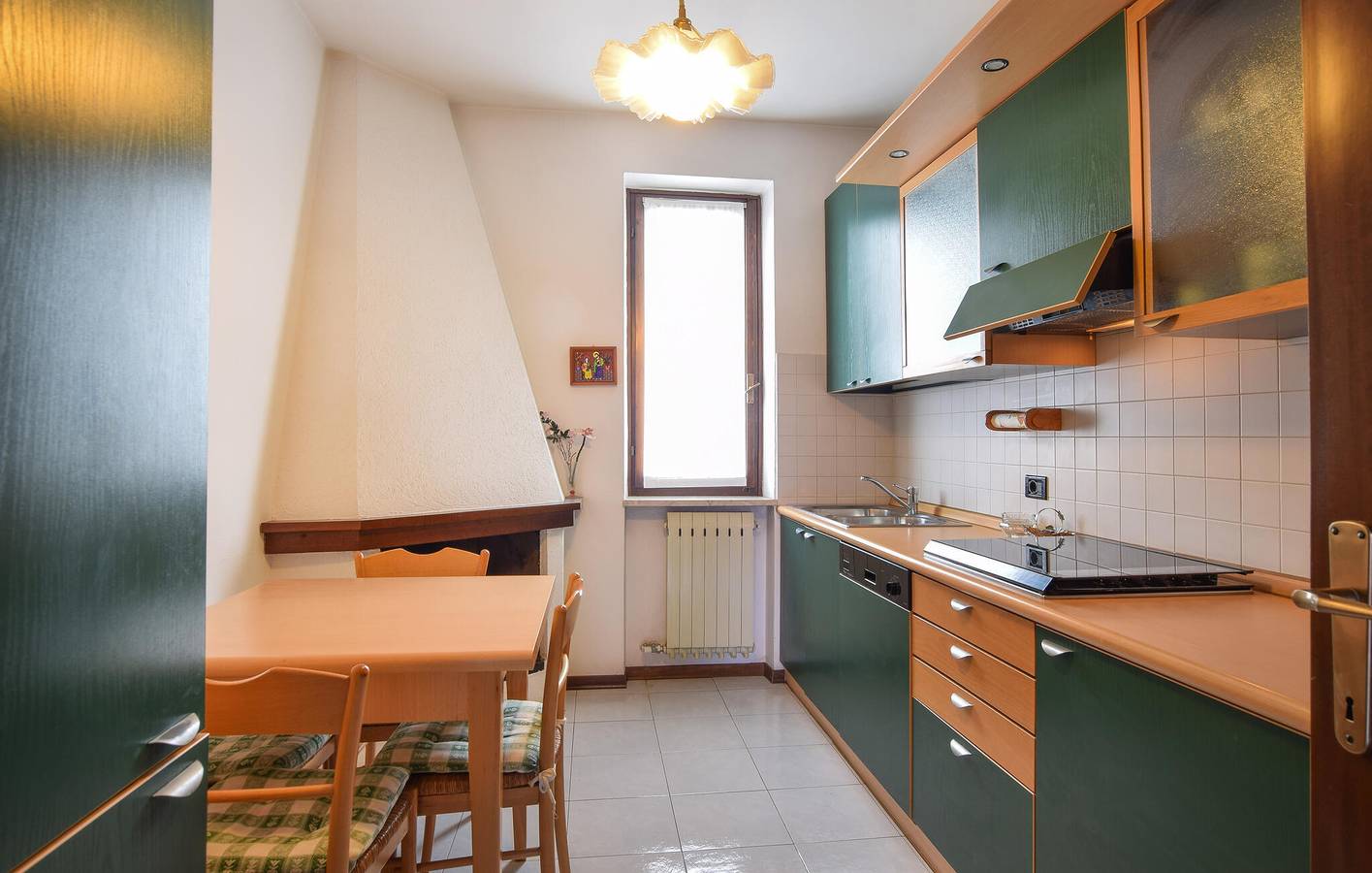 Gemütliche Wohnung in der Nähe des Gardasees mit WiFi, A/C & Parkplatz in Cisano, Bardolino