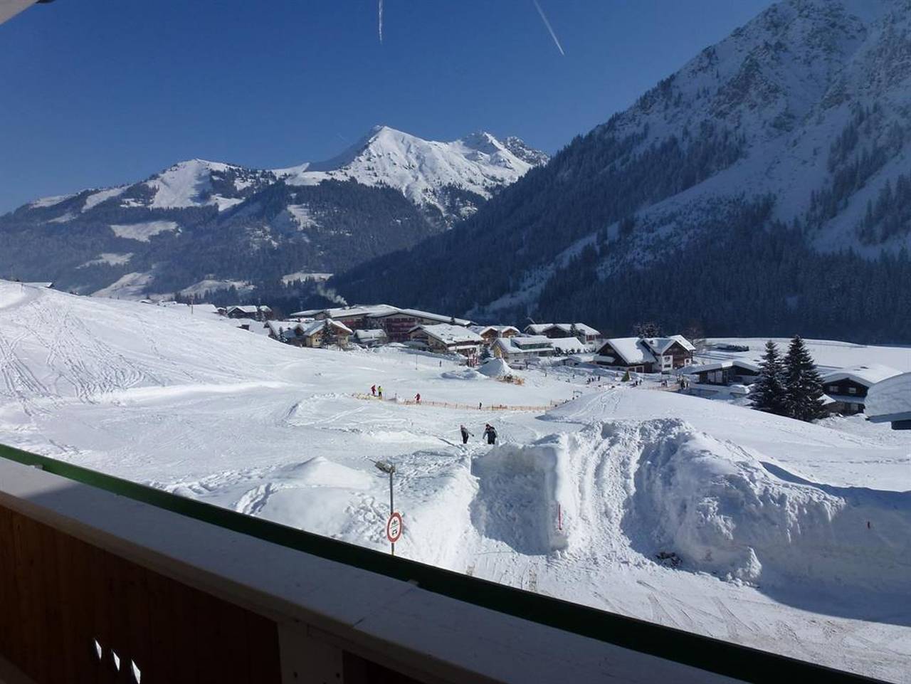 Ganze Ferienwohnung, Haus Alpenecho - Ferienwohnung "Silberdistel" - 2 Schlafräume in Mittelberg, Kleinwalsertal