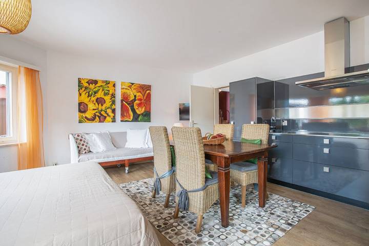 Ferienhaus für 4 Personen, mit Seeblick und Pool sowie Garten im Tessin - 4