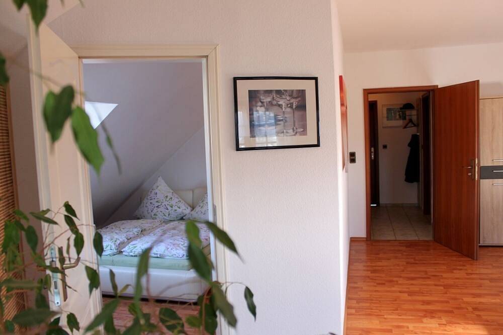 Ganze Wohnung, Ferienwohnung mit Garten und Grillmöglichkeit in Schwarzenbach an der Saale, Landkreis Hof