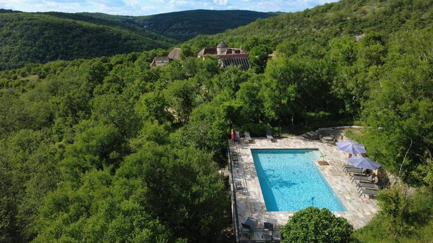 Maison de vacances pour 18 personnes, avec Terrasse et Jardin ainsi que Bassin pour enfant et Piscine