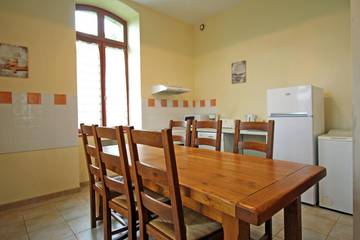 Gîte pour 12 Personnes dans Saint-Julien-le-Petit, Parc Naturel Régional de Millevaches en Limousin, Photo 3