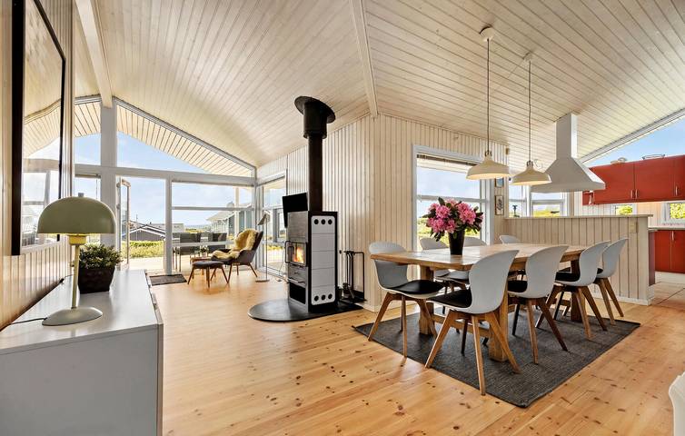 Ferienhaus für 10 Personen mit Whirlpool in Følle Strand, Djursland