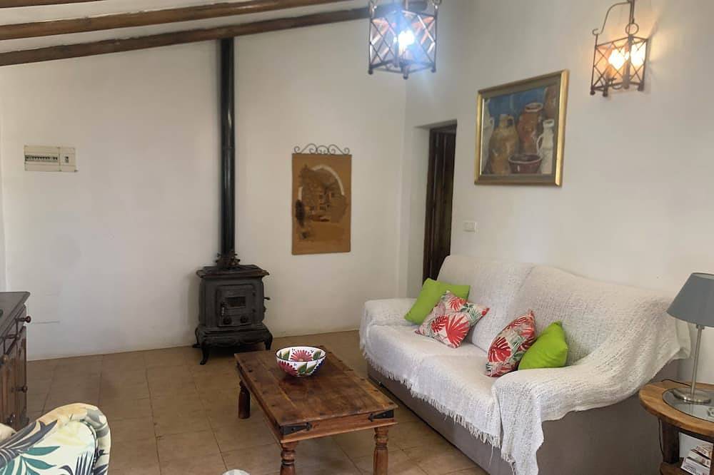 Villa privada recientemente renovada con espectaculares vistas al campo, piscina propia, jardín in Colmenar, Provincia de Málaga