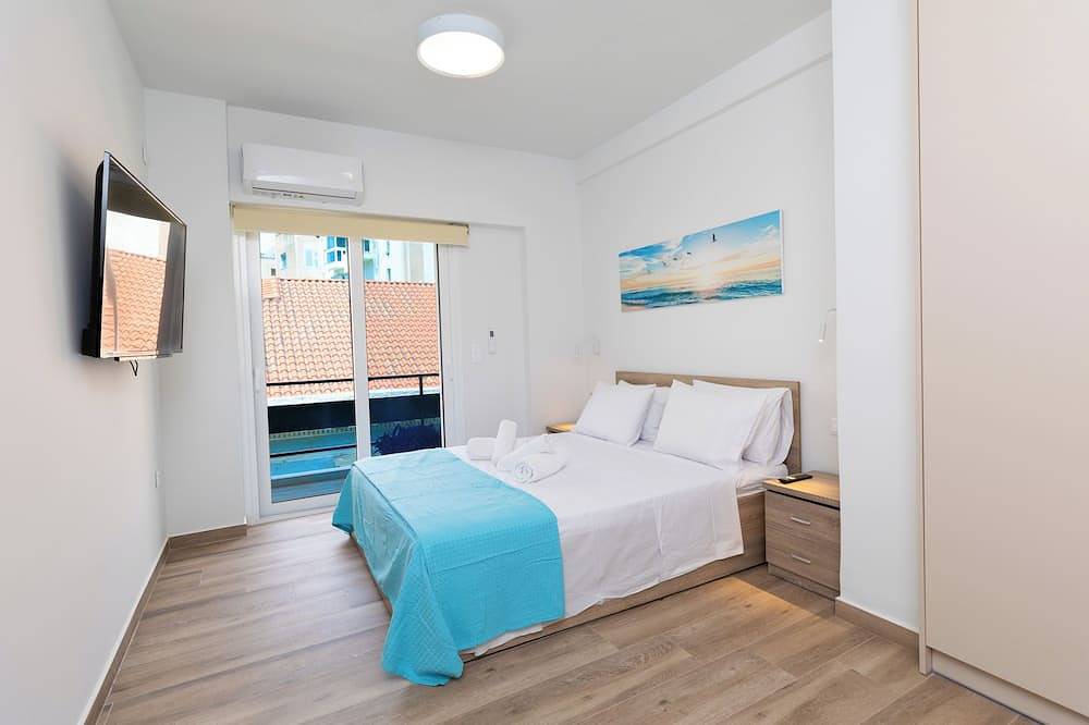 Entire apartment, A+ Lux, Athens center, Syntagma! Work or play. in Central Section of Athens, Athens