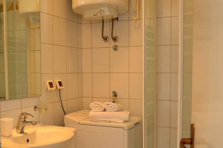 Geheel appartement, Prachtig studio-appartement in Lapad met uitzicht op zee in Dubrovnik, Grad Dubrovnik