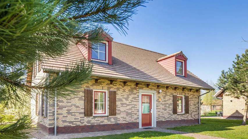 Villa für 15 Personen, mit Pool und Sauna sowie Garten, mit Haustier - 1