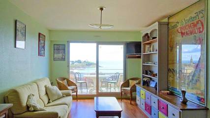 Appartement De Vacances pour 4 Personnes dans Saint-Quay-Portrieux, Côte de Goëlo, Photo 1