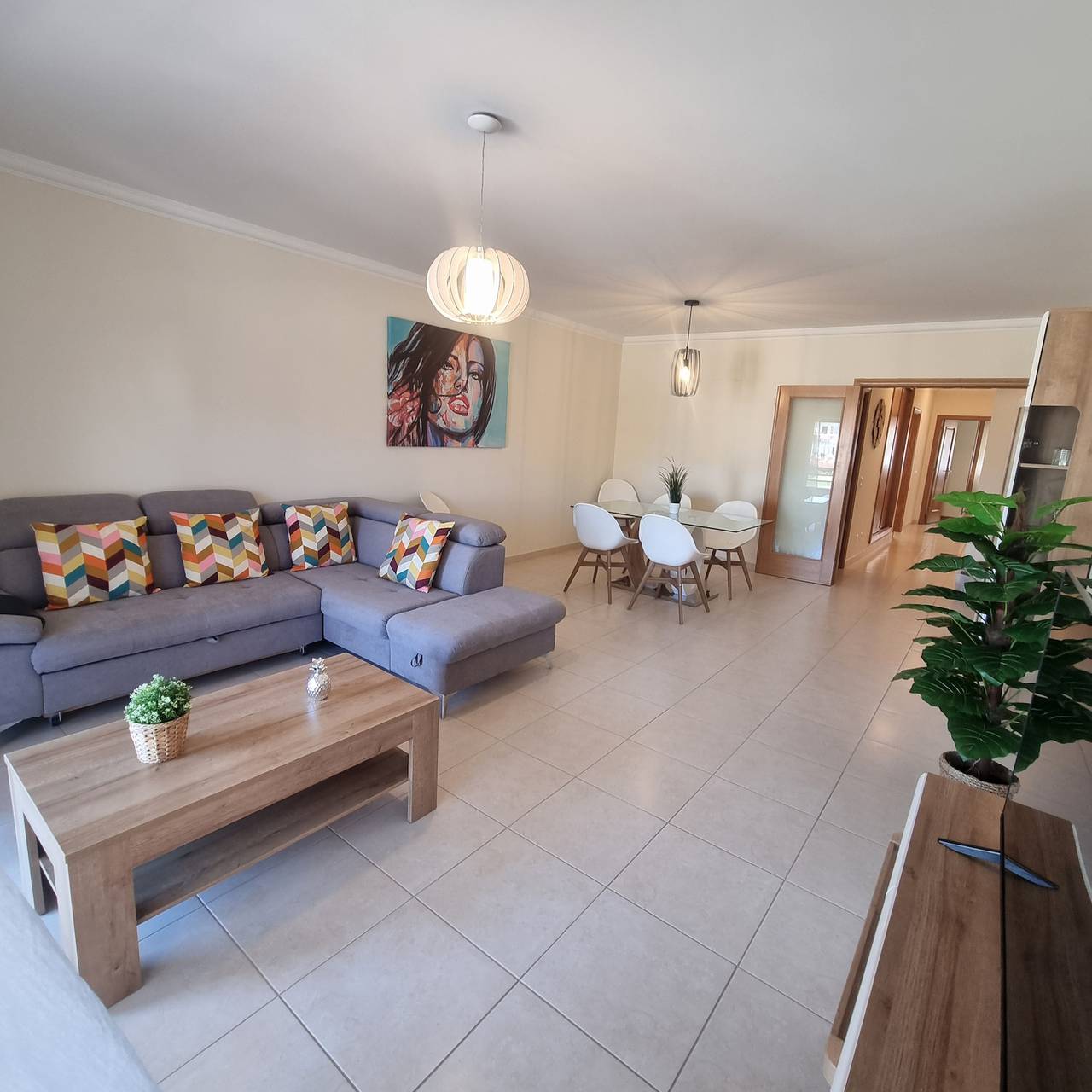 Ganze Wohnung, T2 Infante 101 A/C Moderno Wi-Fi Garagem 50M Praia in Cavacos, Quarteira
