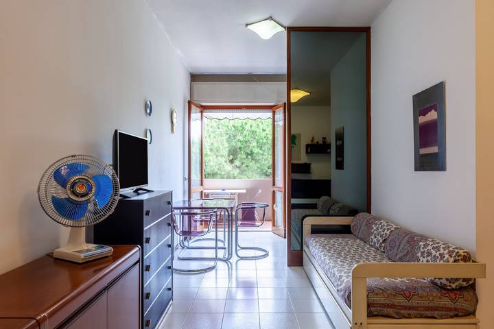 Gehele studio, Studio Appartement 'Casa Vacanza Al Mare' met Balkon in Marina di Carrara, Carrara