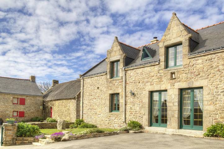 Gîte pour 4 personnes, avec Terrasse et Jardin à Locoal-Mendon - 3