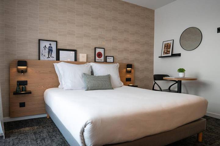 Location de vacances pour 2 personnes, avec piscine à Pessac - 2