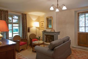 Gîte pour 4 personnes, avec piscine et terrasse à Aigaliers