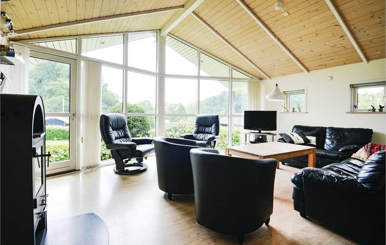 Ferienhaus für 10 Personen, mit Terrasse und Whirlpool sowie Garten und Sauna in Kelstrup Strand - 4