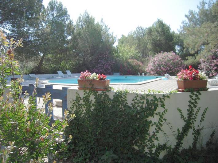 Maison d’hôte pour 2 personnes, avec terrasse ainsi que piscine et jardin