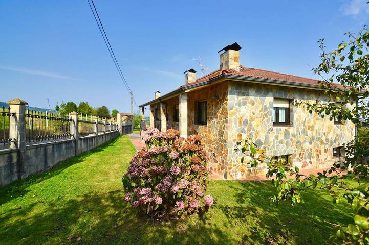 Chalet für 8 Personen, mit Garten - 1