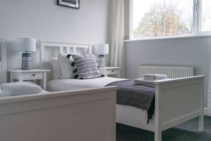 Central large 3 bedroom home in Newcastle upon Tyne, Tyne and Wear