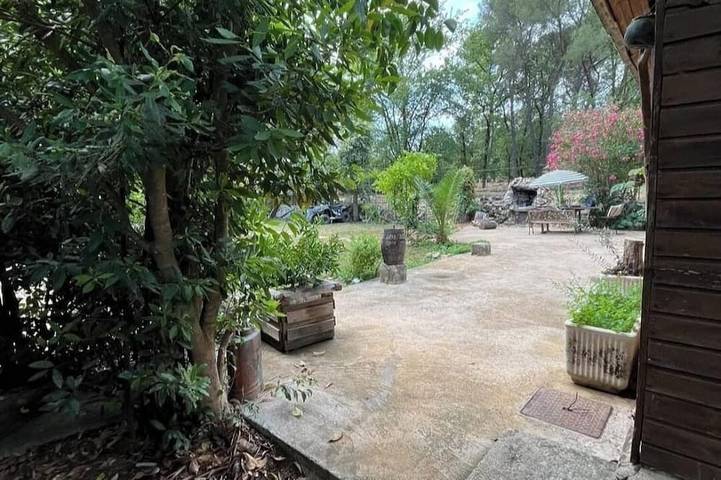 Chalet Paradiso: A Green Oasis in the Heart of the French Riviera in Mouans-Sartoux, Mittelmeerküste (Frankreich)
