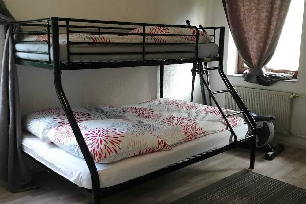 Holiday House Zoe 120 M2 in Solingen, Bergisch region