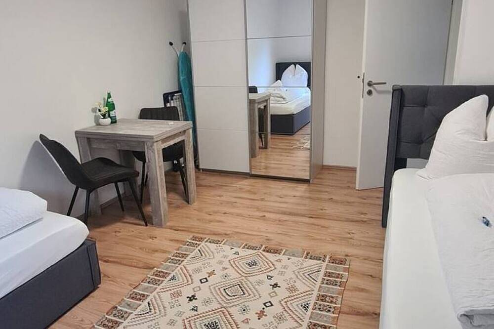 Ganze Wohnung, Wellandhome – Business-Apartment – 4 Einzelbetten in Aalen, Ostalbkreis