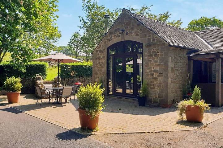 Log cabin for 4 people, with garden in Matlock