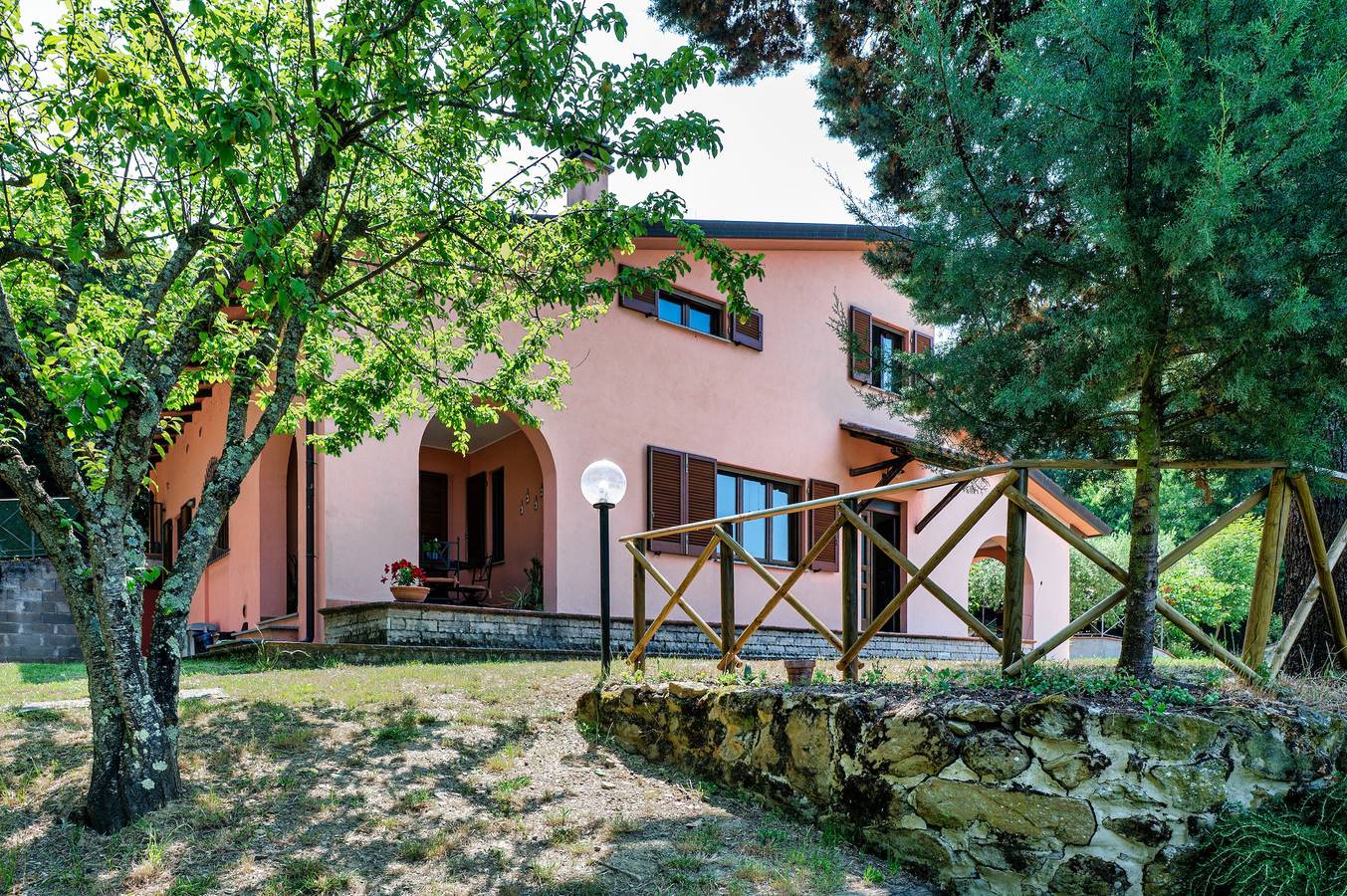 Ferienhaus 'Del Riccio' mit Seeblick, Wlan und Klimaanlage in Magione, Lago Trasimeno