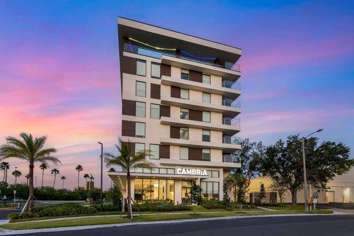 Hotel für 4 Personen, mit Terrasse und Pool sowie Ausblick in Orlando