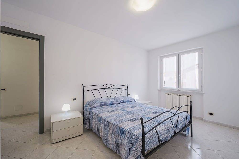 Hermoso apartamento en villa para 5 personas con Wifi, Tv y terraza, cerca de La Spezia in Ameglia, Municipio de Ameglia