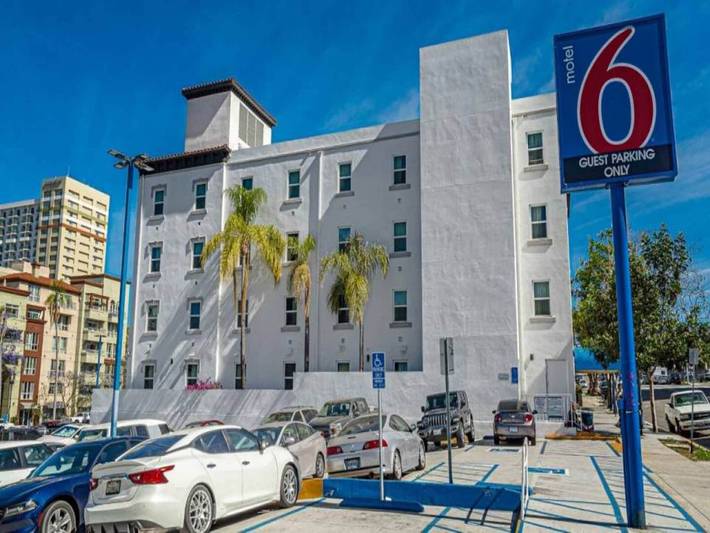 Apartamento entero, Acogedora cama tamaño queen || Wifi gratis in San Diego, San Diego County