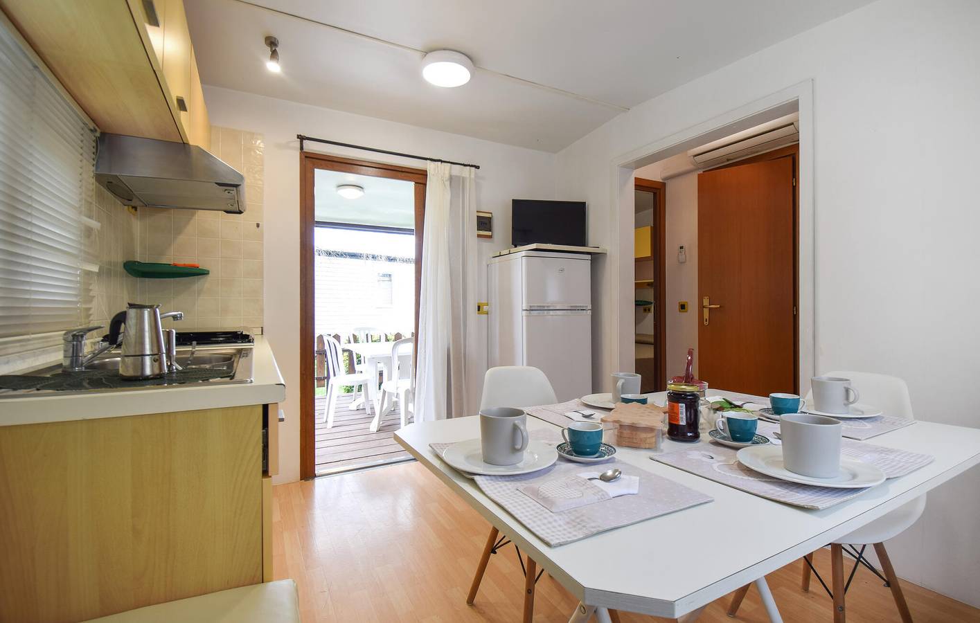 Gemütliche Ferienwohnung mit Pool und Terrasse, 200 m vom Lido di Tarquinia entfernt in Lido di Tarquinia, Viterbo Provinz