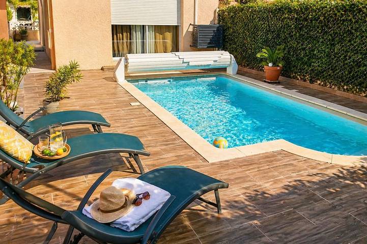 Gîte pour 10 personnes, avec balcon à Savasse