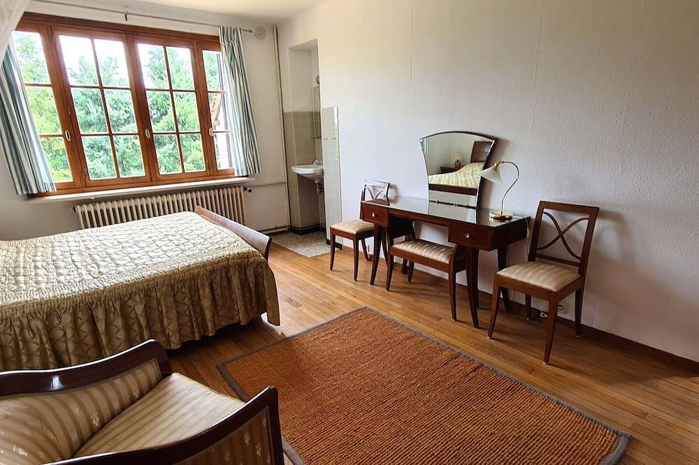Großes Landhaus mit Garten und Kamin nahe einem Strand in Lurais, Le Blanc und Umgebung