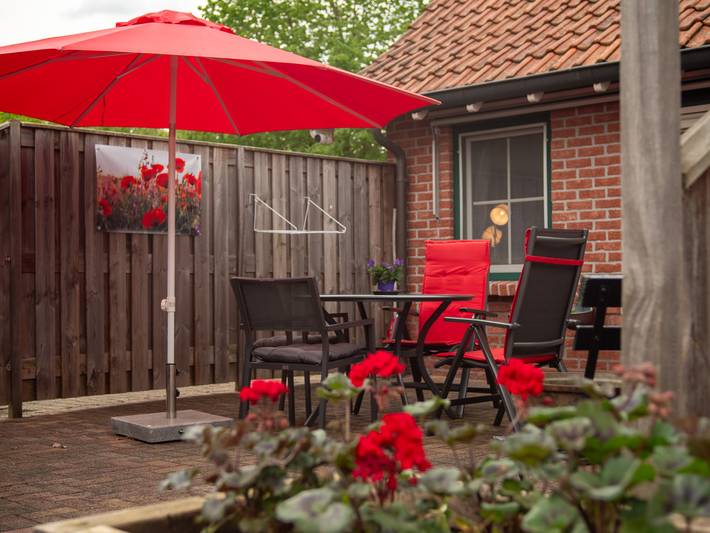 Ferienhaus für 4 Personen, mit Terrasse und Garten in Losser