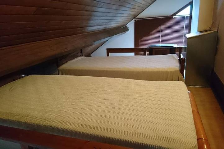 Gîte pour 8 personnes, avec jardin et balcon, animaux acceptés à Villars-Colmars - 4