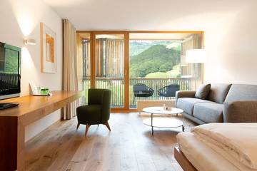 Ferienhaus für 3 Personen, mit Pool und Balkon sowie Garten in Au