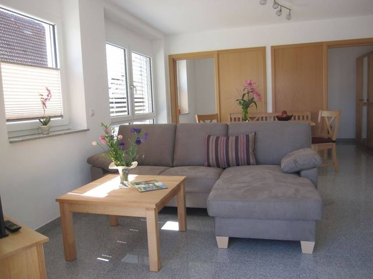 Ganze Wohnung, Ferienwohnung 'Red Delicious' mit gemeinsamer Terrasse, Gemeinschaftsgarten und Wi-Fi in Salem, Region Bodensee-Oberschwaben
